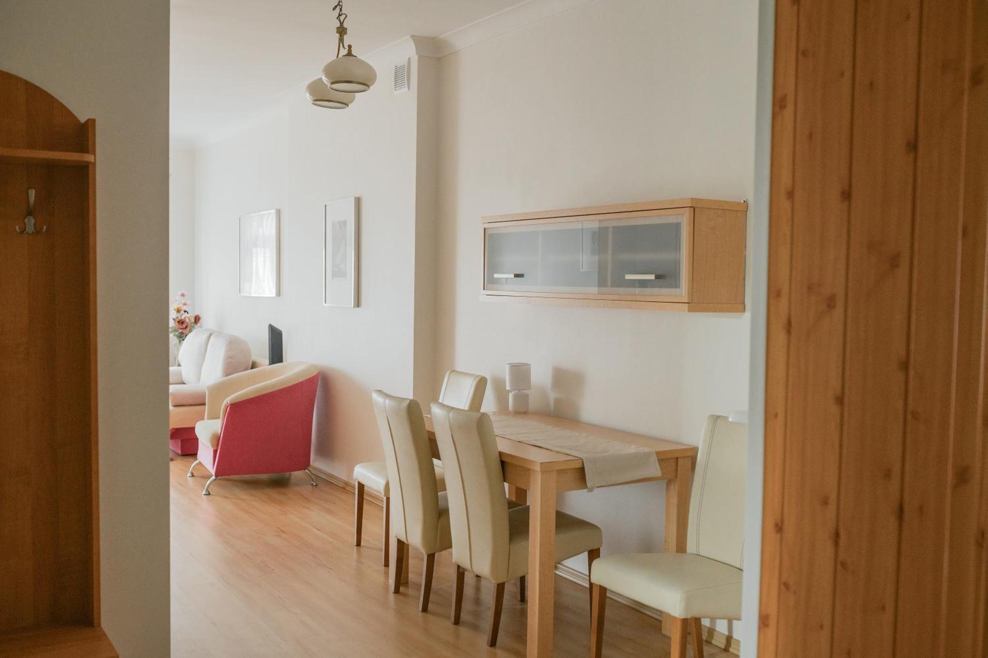 Apartamenty Optimal ปวอตสก์ ภายนอก รูปภาพ